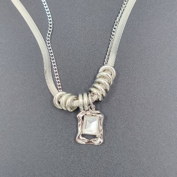 NEW ! Fashion Necklace - Picture 4 of 6